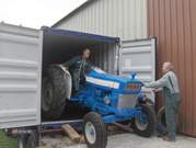 Chargement du tracteur dans le container